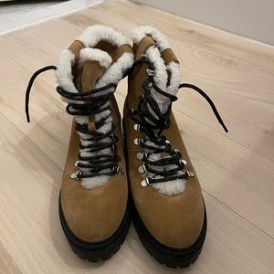 Marc Fisher never worn fall / winter booties size 9